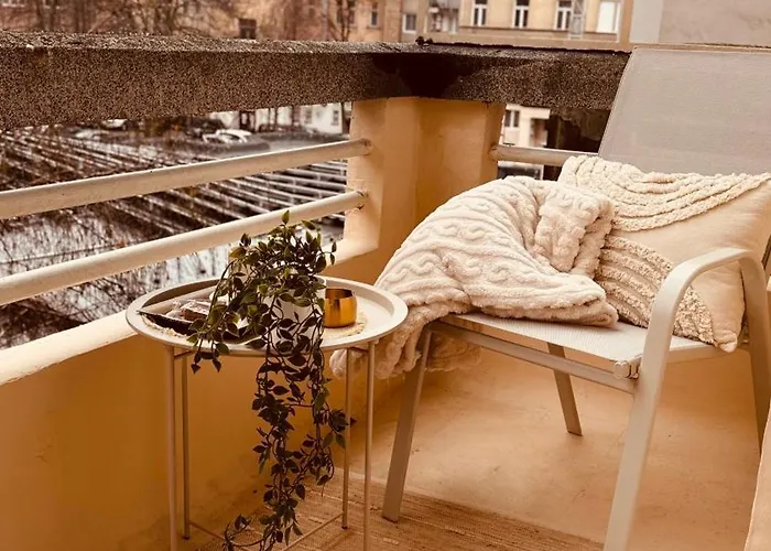 Rosa Canina, Stylish & Brand New Apartment